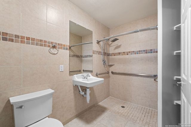 7323 Snowden Rd Apt 1101, San Antonio, TX 78240