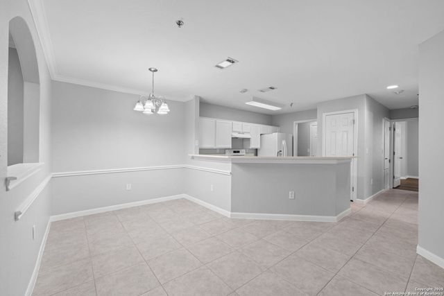 7323 Snowden Rd Apt 1101, San Antonio, TX 78240