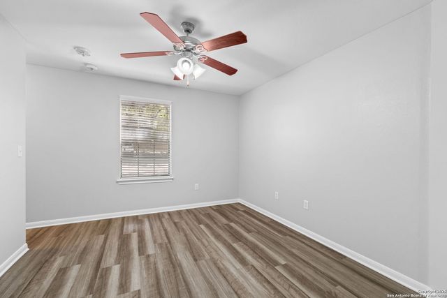 7323 Snowden Rd Apt 1101, San Antonio, TX 78240