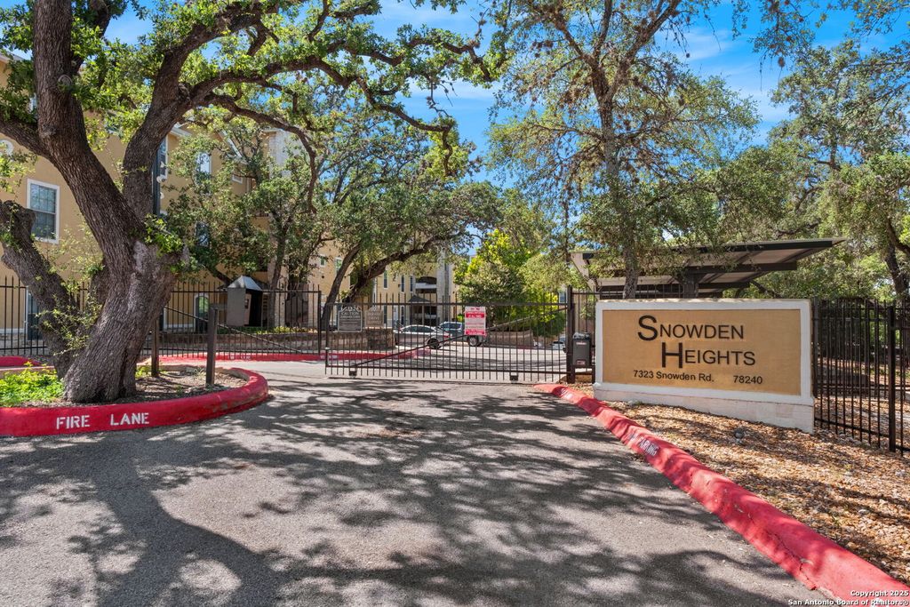 7323 Snowden Rd Apt 1101, San Antonio, TX 78240