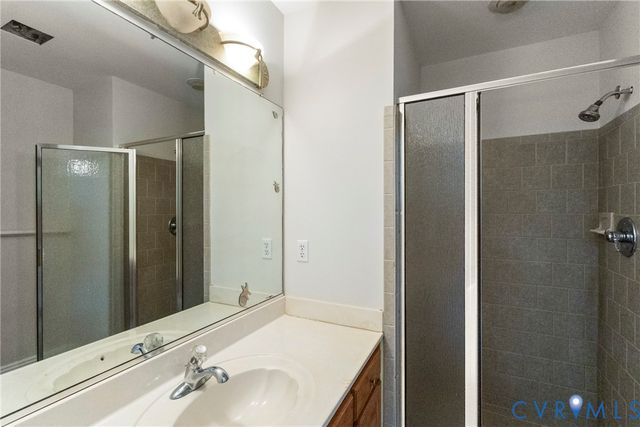 19106 Andrews Dr, Chesterfield, VA 23803