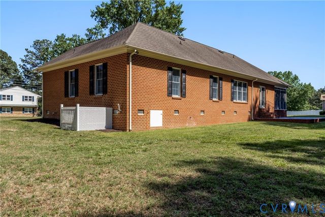 19106 Andrews Dr, Chesterfield, VA 23803