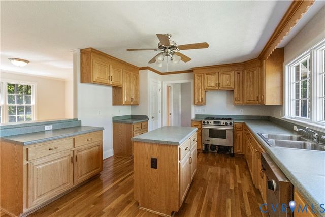 19106 Andrews Dr, Chesterfield, VA 23803