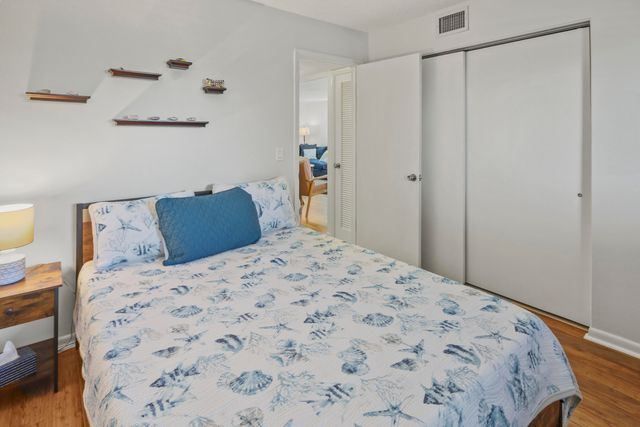 2936 Lake Shore Drive 310, Riviera Beach, FL 33404