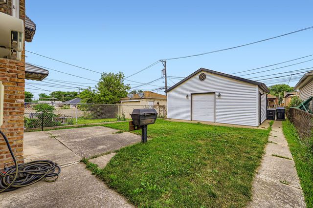 5443 S Nottingham Avenue, Chicago, IL 60638