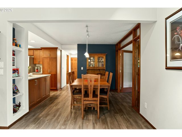 17410 SCHALIT Way, Lake Oswego, OR 97035
