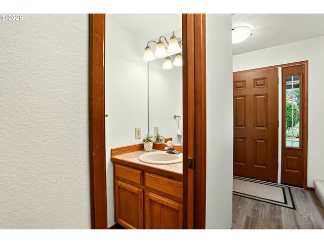 17410 SCHALIT Way, Lake Oswego, OR 97035