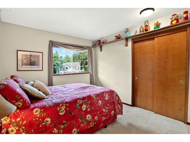 17410 SCHALIT Way, Lake Oswego, OR 97035