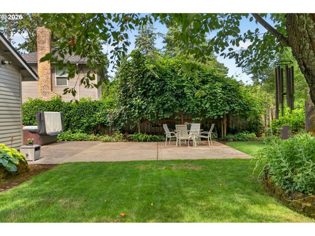 17410 SCHALIT Way, Lake Oswego, OR 97035