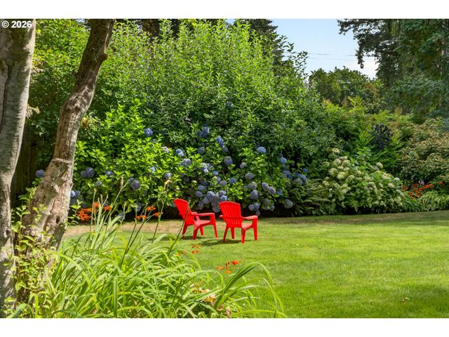 17410 SCHALIT Way, Lake Oswego, OR 97035