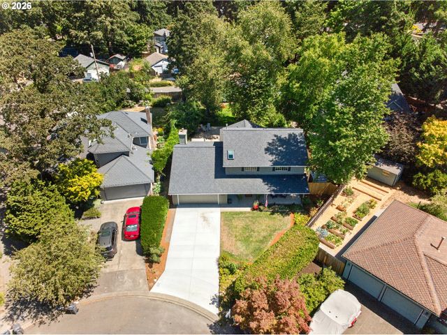 17410 SCHALIT Way, Lake Oswego, OR 97035