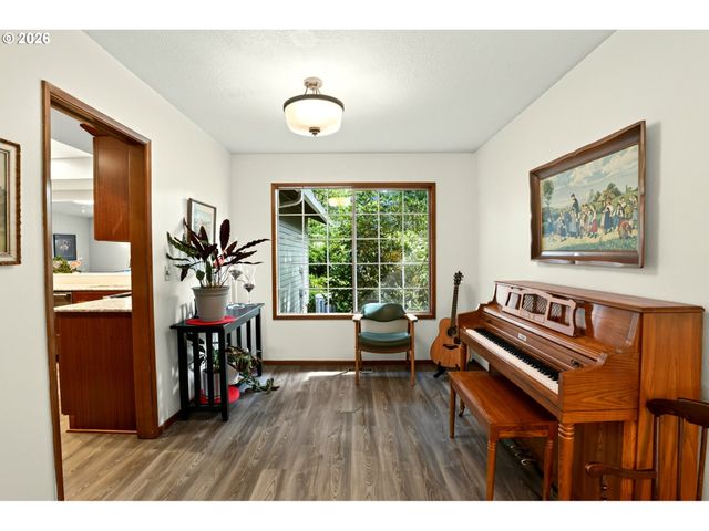 17410 SCHALIT Way, Lake Oswego, OR 97035