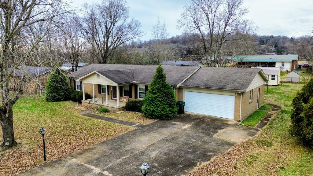 1716 Keller Ave, Pulaski, TN 38478