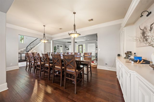 2 Brookgreen Circle N, Montgomery, TX 77356