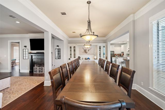 2 Brookgreen Circle N, Montgomery, TX 77356