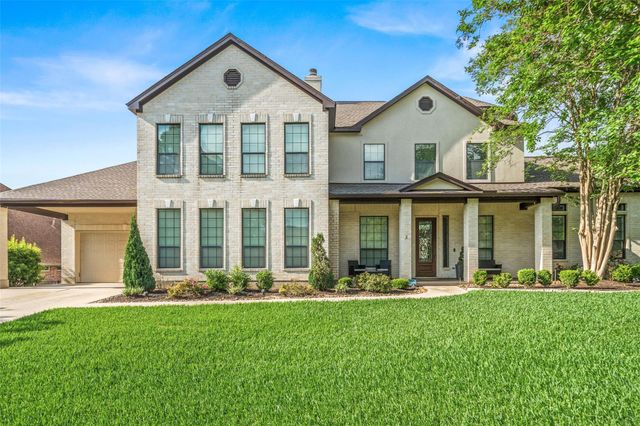 2 Brookgreen Circle N, Montgomery, TX 77356
