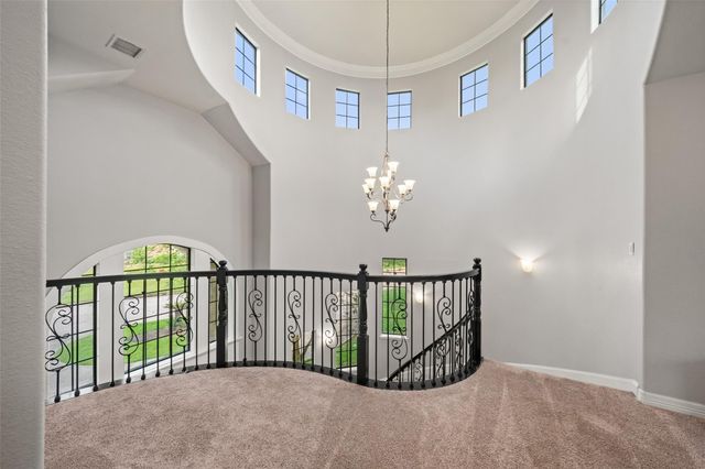 2 Brookgreen Circle N, Montgomery, TX 77356