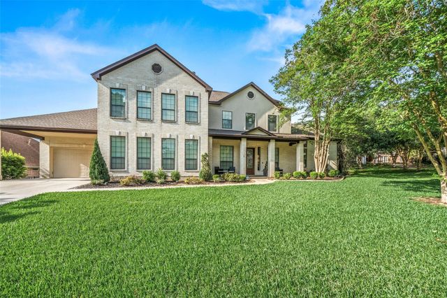 2 Brookgreen Circle N, Montgomery, TX 77356