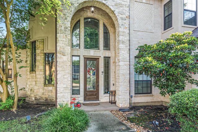 2 Brookgreen Circle N, Montgomery, TX 77356
