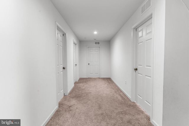 2425 HAWTHORNE DR, Harrisburg, PA 17110