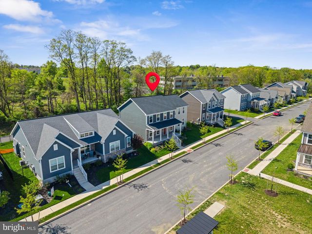 2425 HAWTHORNE DR, Harrisburg, PA 17110