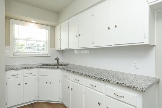 631 Edgebrook Drive, Houston, TX 77034