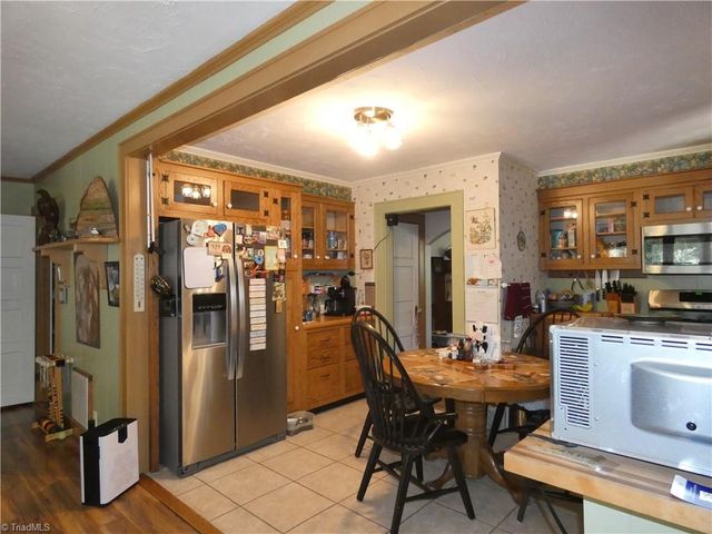 1239 Fairview Drive, Lexington, NC 27292