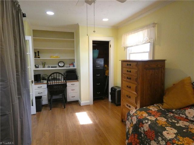1239 Fairview Drive, Lexington, NC 27292