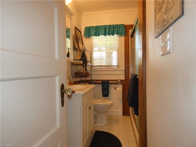 1239 Fairview Drive, Lexington, NC 27292