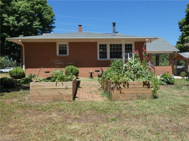 1239 Fairview Drive, Lexington, NC 27292