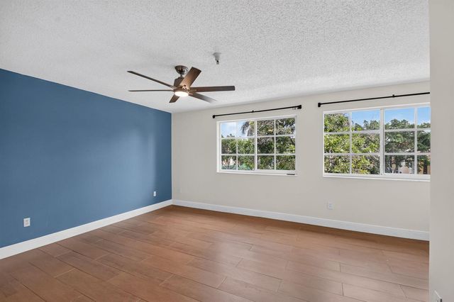 123 Yacht Club Way 307, Hypoluxo, FL 33462