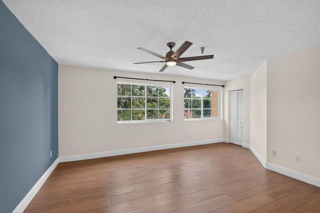123 Yacht Club Way 307, Hypoluxo, FL 33462