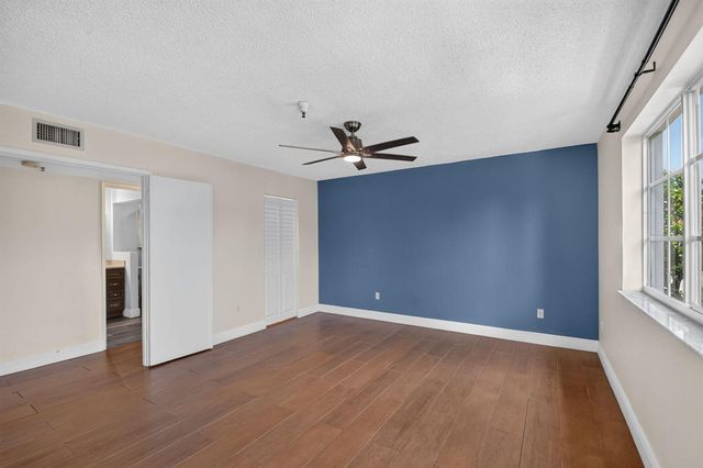 123 Yacht Club Way 307, Hypoluxo, FL 33462
