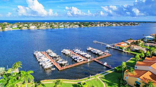 123 Yacht Club Way 307, Hypoluxo, FL 33462