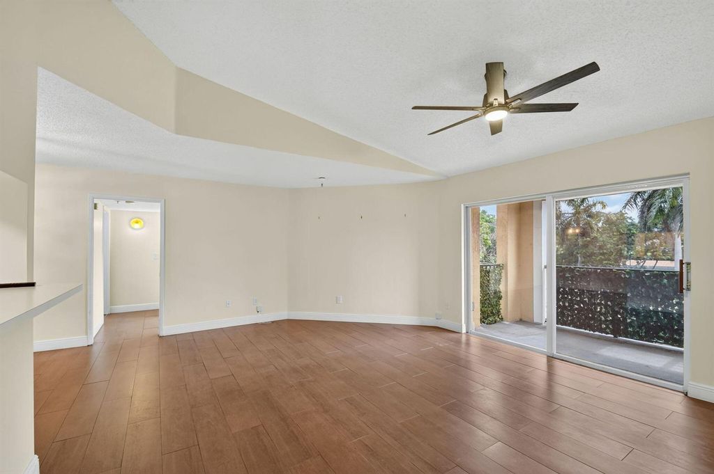123 Yacht Club Way 307, Hypoluxo, FL 33462