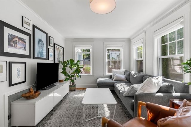 34 Avalon Rd, Milton, MA 02186