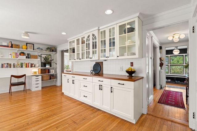 34 Avalon Rd, Milton, MA 02186