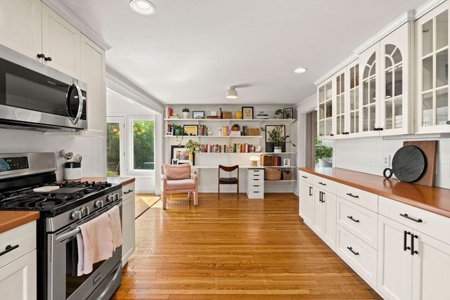 34 Avalon Rd, Milton, MA 02186
