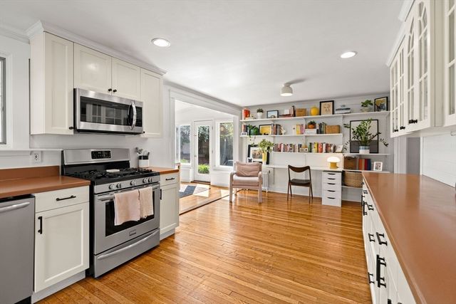 34 Avalon Rd, Milton, MA 02186