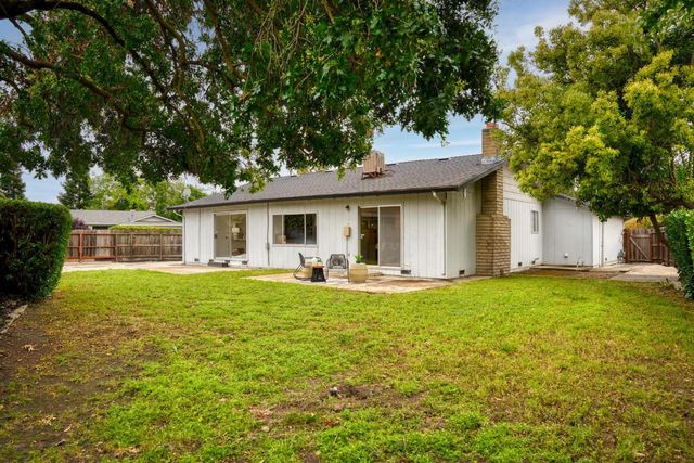 2573 Bunkerhill Dr, Stockton, CA 95209