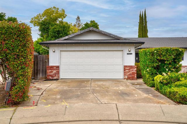 2573 Bunkerhill Dr, Stockton, CA 95209