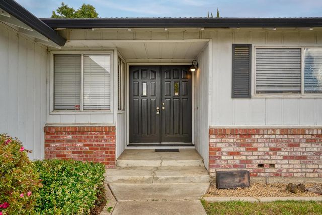 2573 Bunkerhill Dr, Stockton, CA 95209
