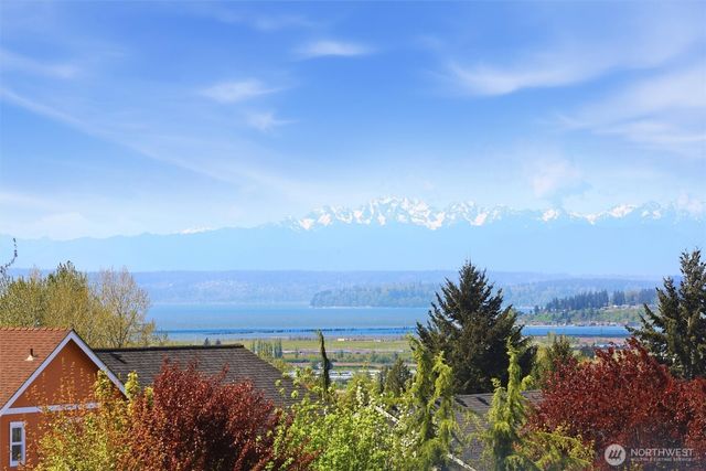 7649 68th Street NE, Marysville, WA 98270