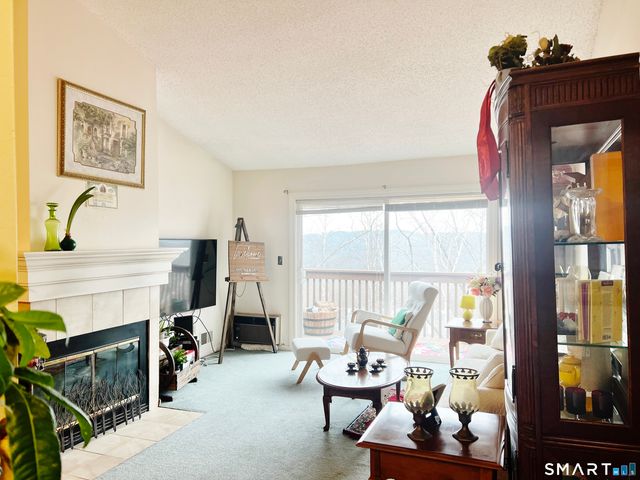 91 Rockledge Loop 91, Torrington, CT 06790