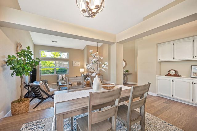 115 Chesterfield Way, Folsom, CA 95630