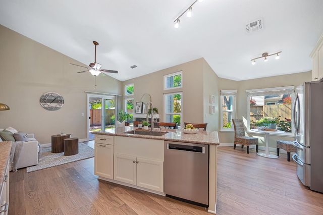 115 Chesterfield Way, Folsom, CA 95630