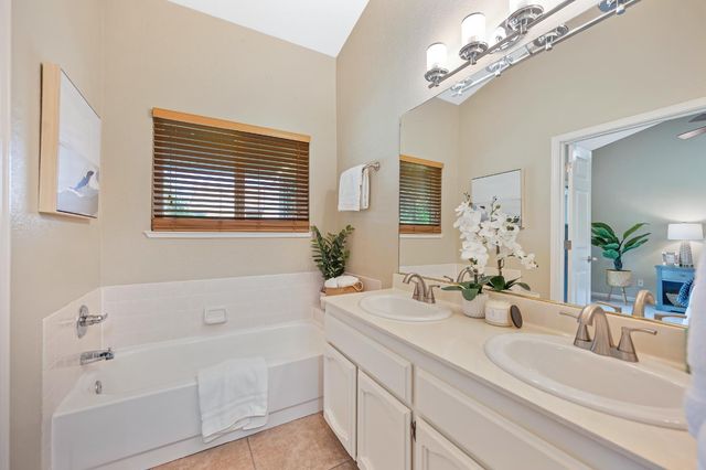 115 Chesterfield Way, Folsom, CA 95630