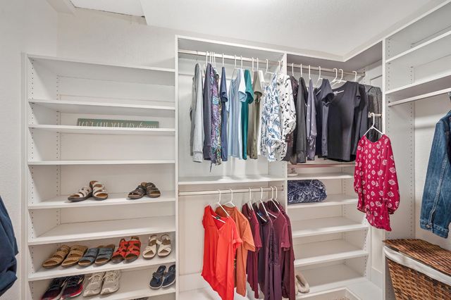 115 Chesterfield Way, Folsom, CA 95630