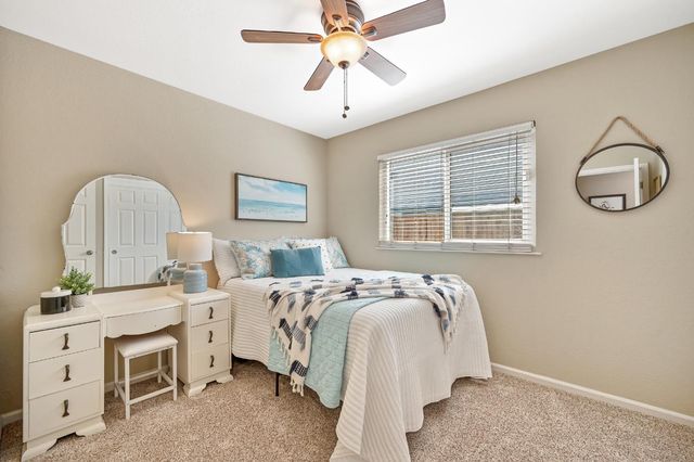 115 Chesterfield Way, Folsom, CA 95630