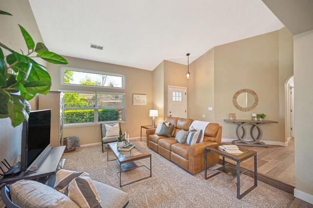 115 Chesterfield Way, Folsom, CA 95630